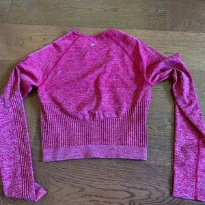 Long sleeve fabletics crop top